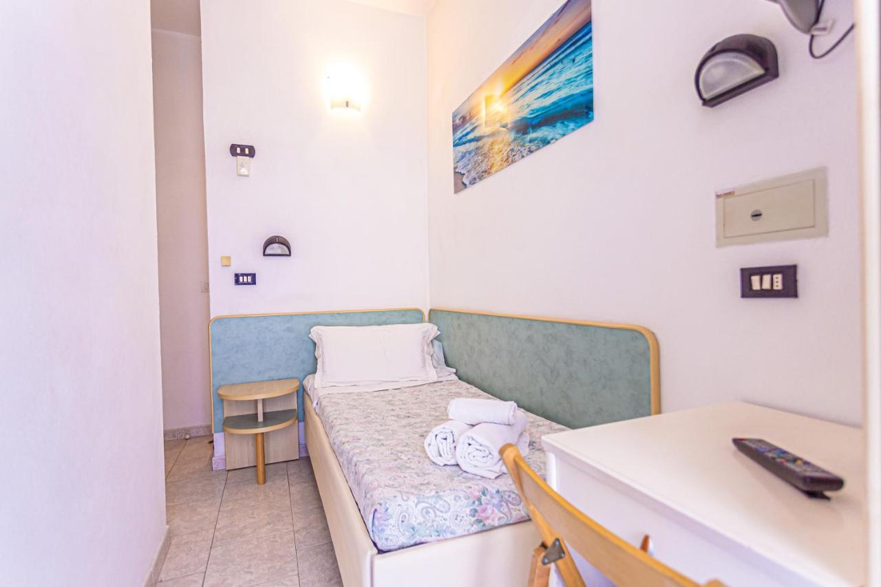 Hotel Continental Bellaria-Igea Marina Extérieur photo