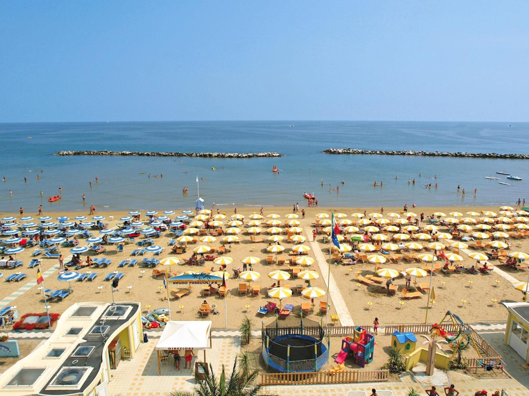 Hotel Continental Bellaria-Igea Marina Extérieur photo